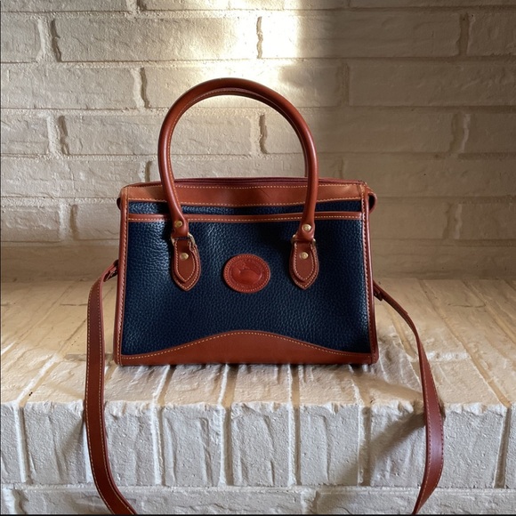 Dooney and Bourke Leather Purse - Picture 1 of 4